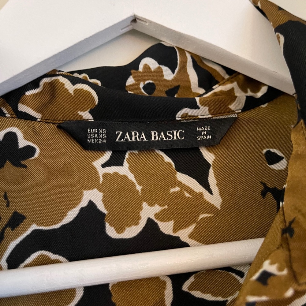 Zara Basic Button Down Print Blouse - image 3